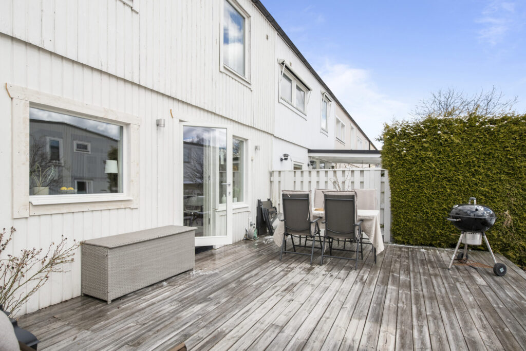 Skorsstensrenovering till radhus. Sävedalen Puketorp