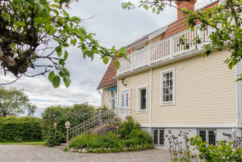 Tillbyggnad av takkupa. Floda Nääs Lerum